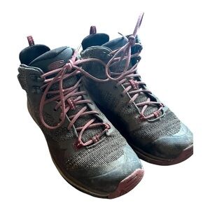 Keen Women's Gray and Pink Hiking Shoes